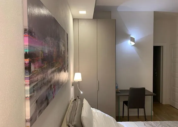 Galleria Cavour 4*