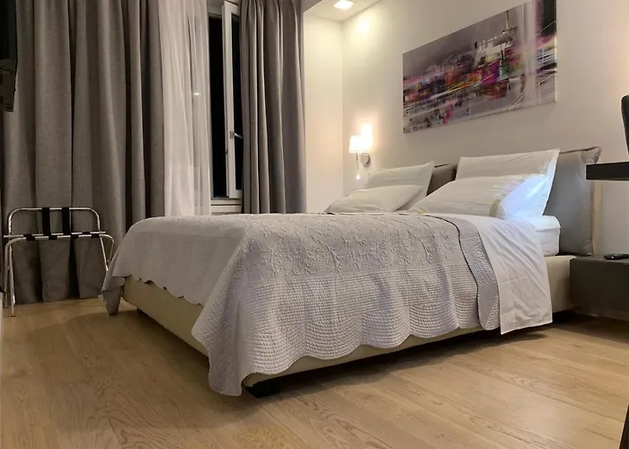 Galleria Cavour B&B 4*