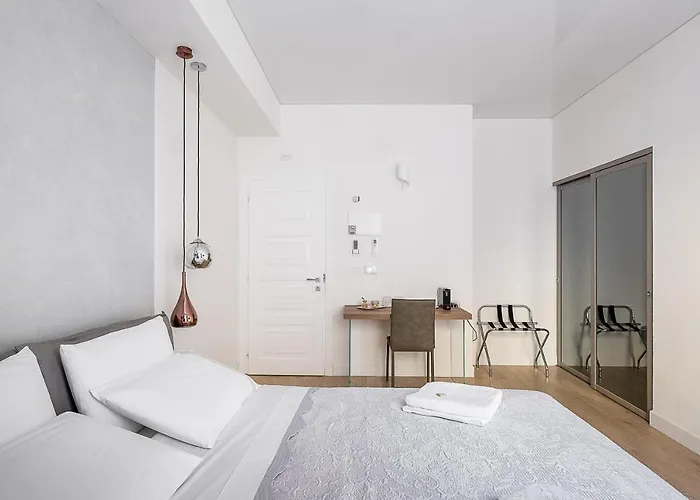 Galleria Cavour B&B