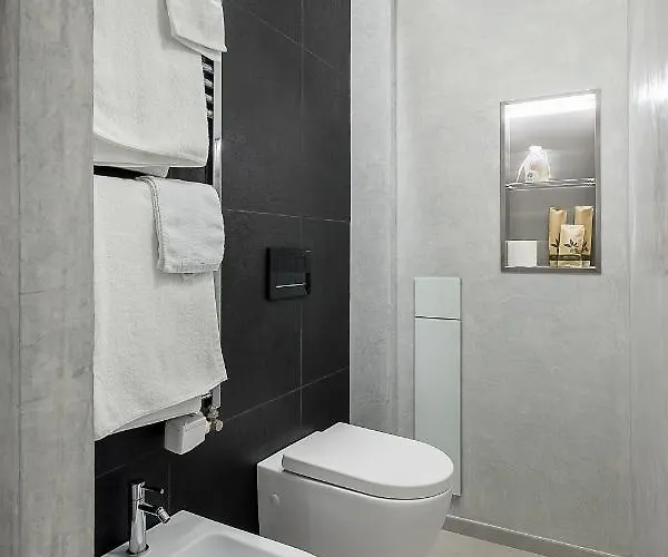 Galleria Cavour 4*