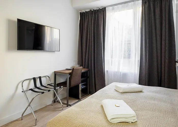 Galleria Cavour B&B 볼로냐