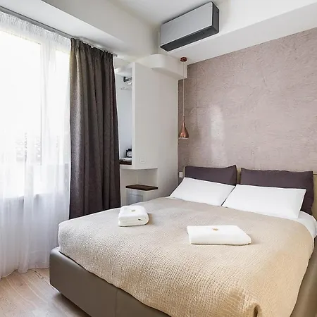 Galleria Cavour 4*