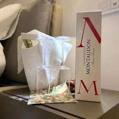 Galleria Cavour Panzió Bologna