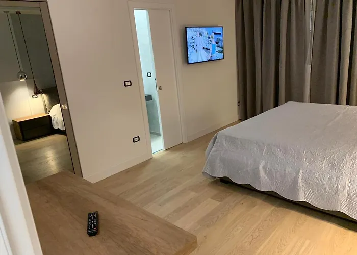 Galleria Cavour Bed & Breakfast