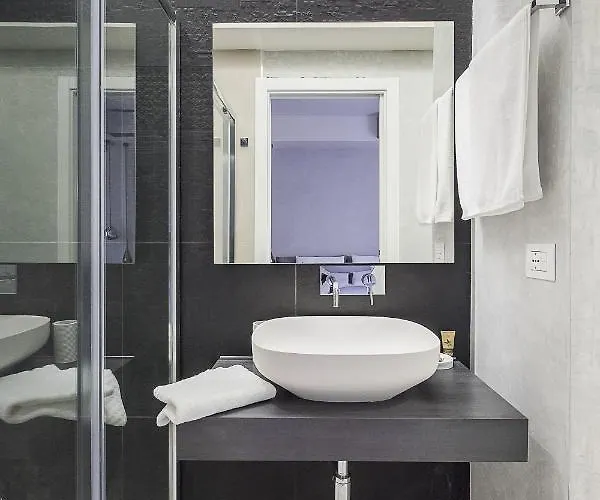 Galleria Cavour Bed & Breakfast