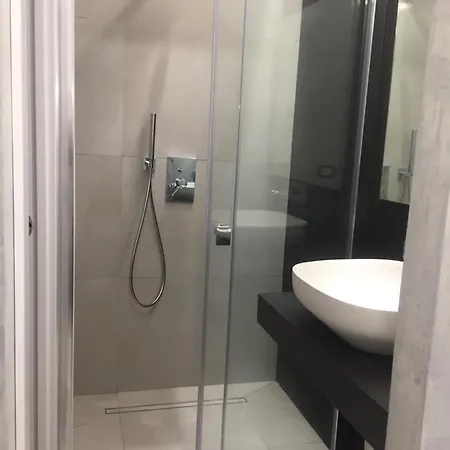 Galleria Cavour לינה וארוחת בוקר