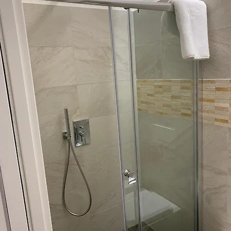 Galleria Cavour 4*
