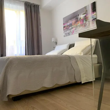 לינה וארוחת בוקר Galleria Cavour בולוניה