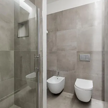 לינה וארוחת בוקר Galleria Cavour בולוניה