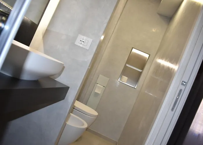 Bed and Breakfast Galleria Cavour 4*